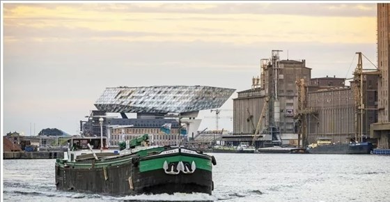 玻璃幕墙 玻璃幕墙