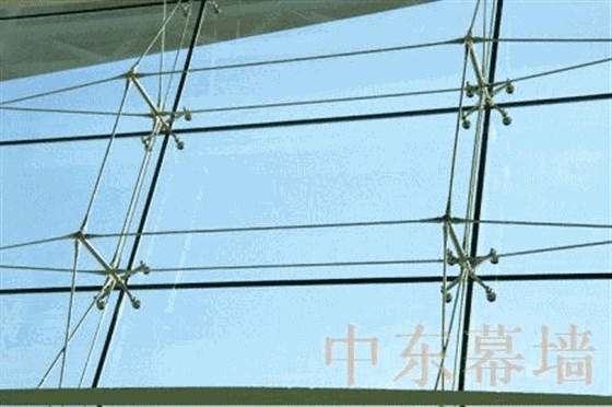 拉索式点支承玻璃幕墙