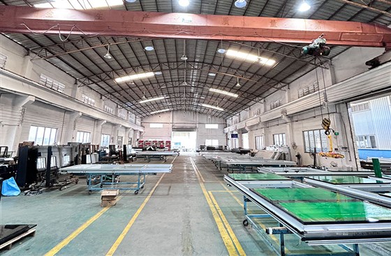 广东玻璃幕墙厂家