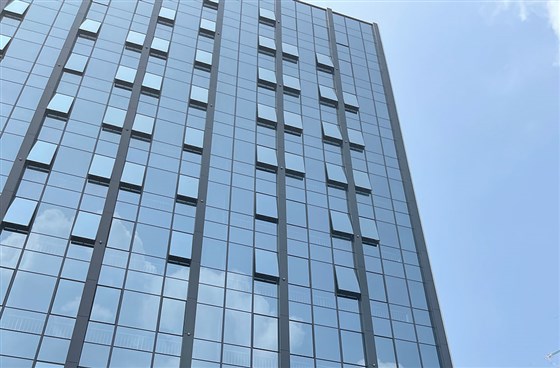 专业做玻璃幕墙公司