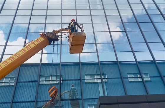 广州市玻璃幕墙维保