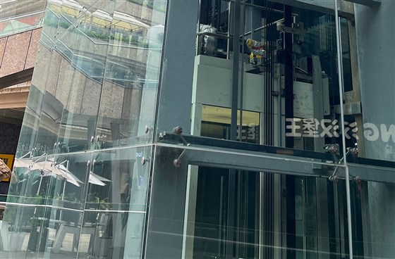 电梯玻璃幕墙价格