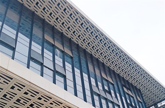 玻璃幕墙维护有必要吗