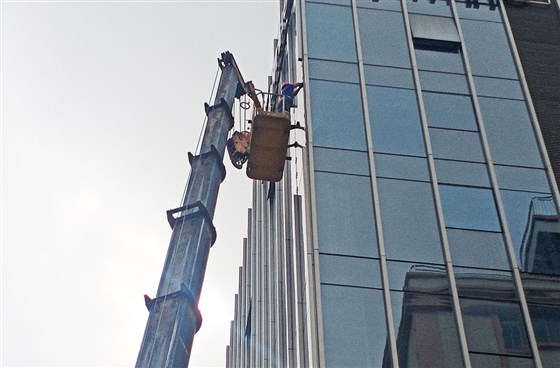 深圳幕墙维修公司