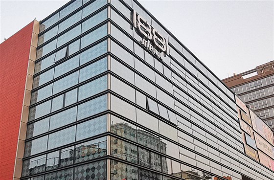 铝合金玻璃幕墙包工包料多少钱一平方