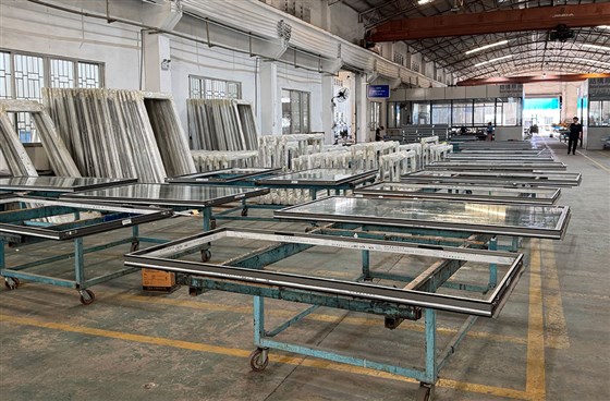 专业玻璃幕墙厂家有哪些