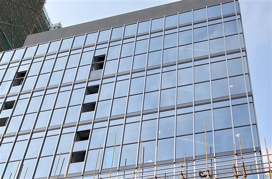 广东做玻璃幕墙工程公司地址