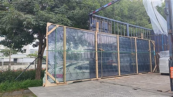 超大幕墙玻璃更换