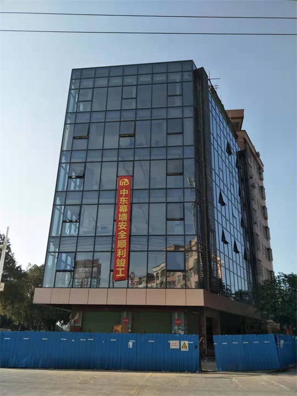 深圳明框玻璃幕墙一平方多少钱