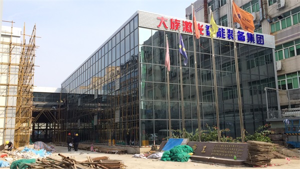 深圳玻璃幕墙安装工程