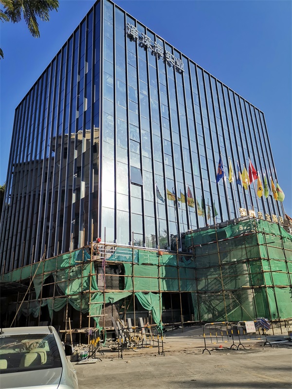 深圳玻璃幕墙设计承包公司