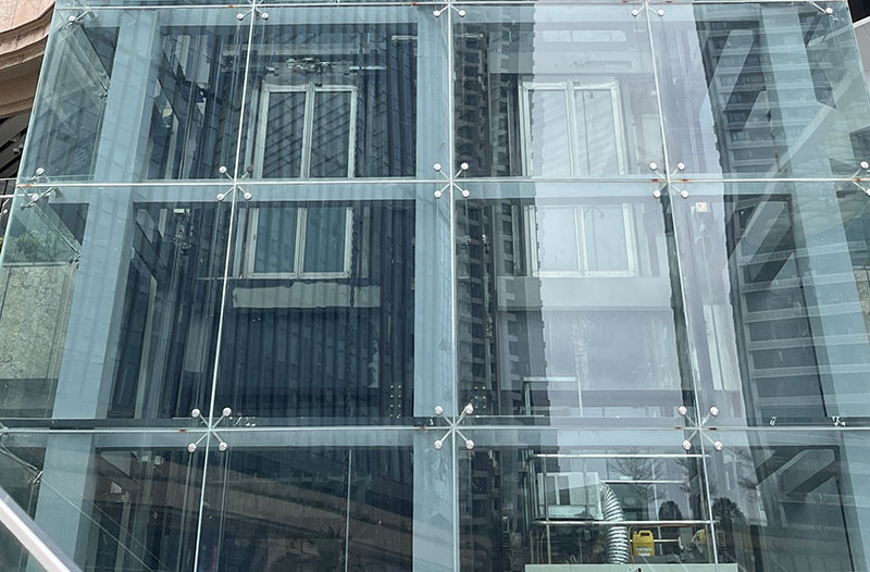 电梯玻璃幕墙