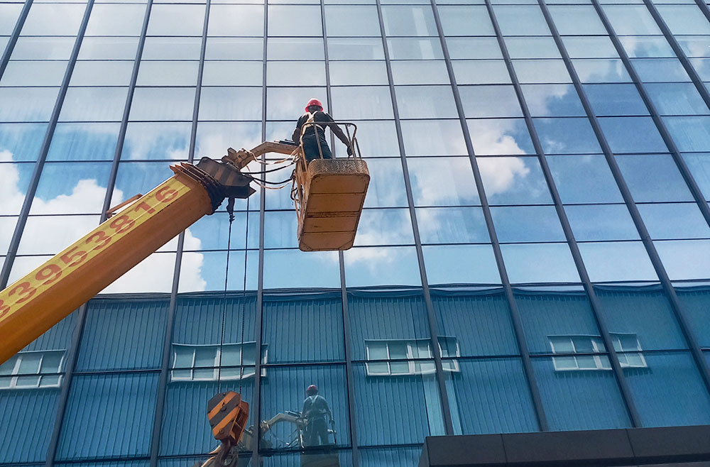 幕墙玻璃改开窗