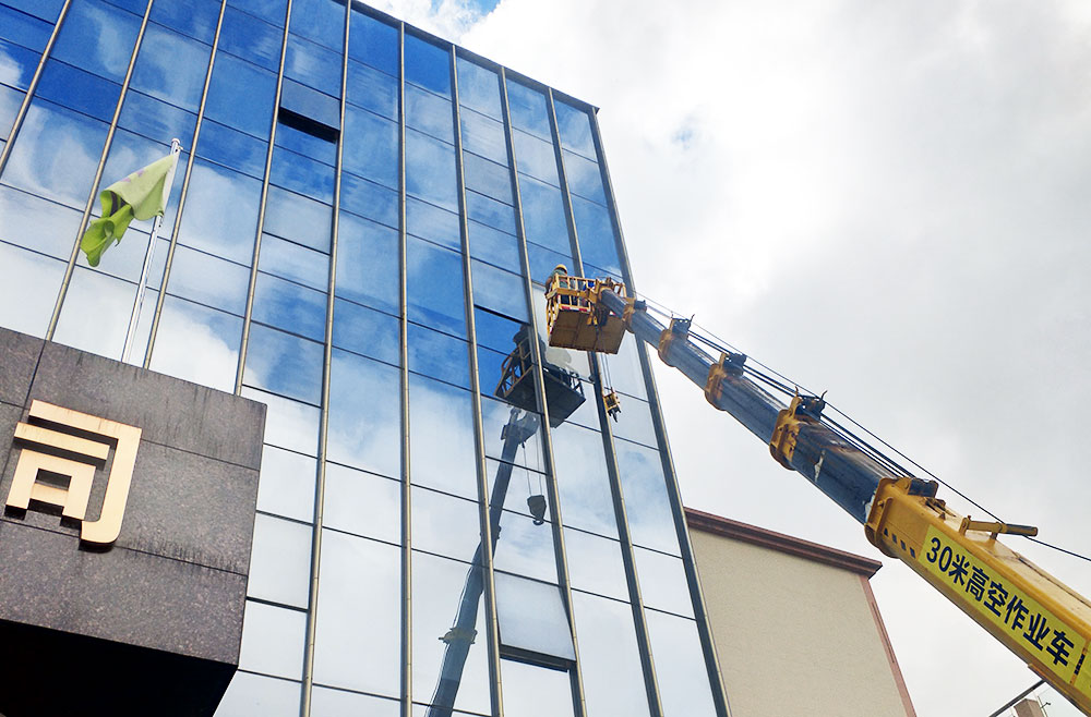 专业玻璃幕墙更换公司