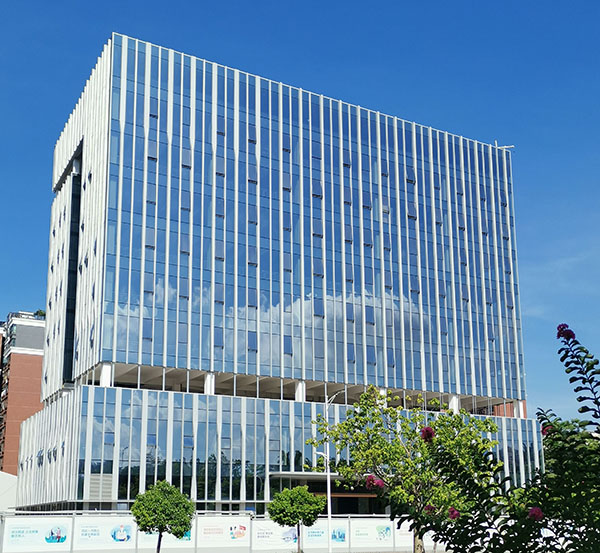 单元式玻璃幕墙公司