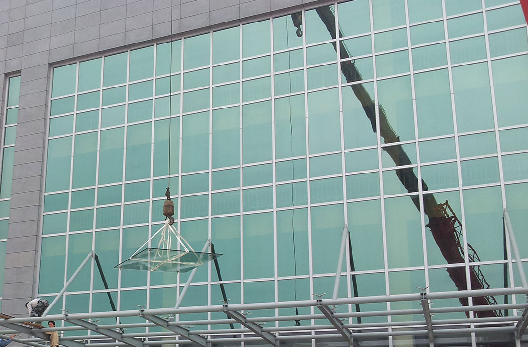 明框玻璃幕墙造价多少钱一平