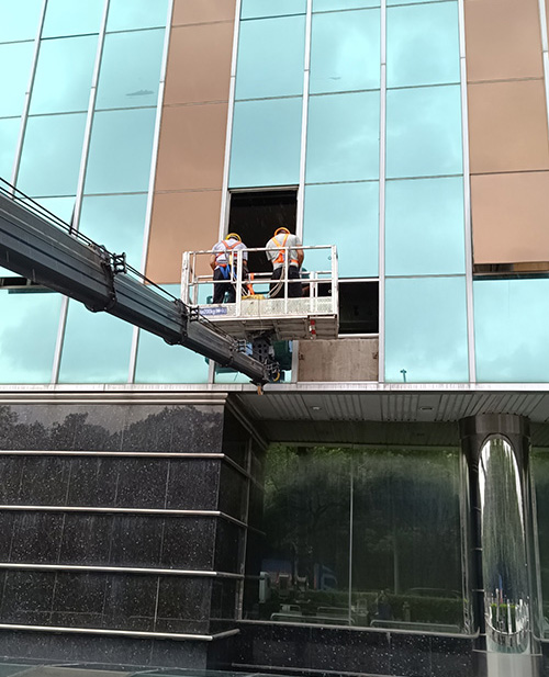 玻璃幕墙改开窗价格