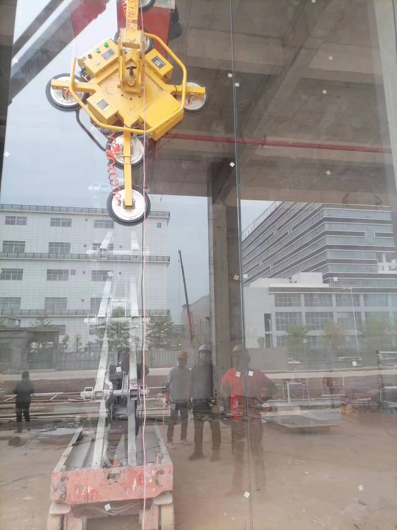 深圳外装玻璃幕墙服务：让建筑在岁月里安心发光