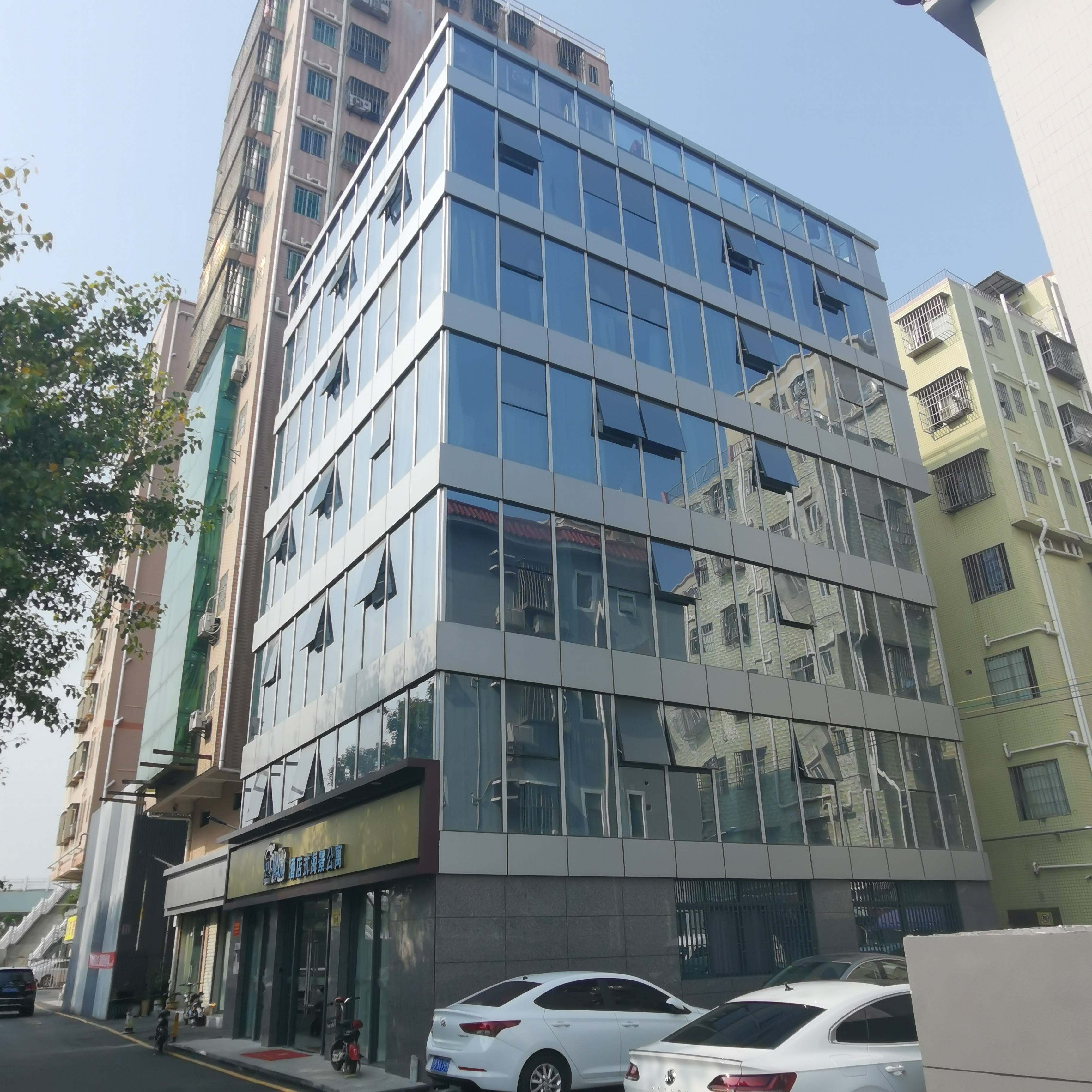 写字楼玻璃幕墙找哪家公司性价比高
