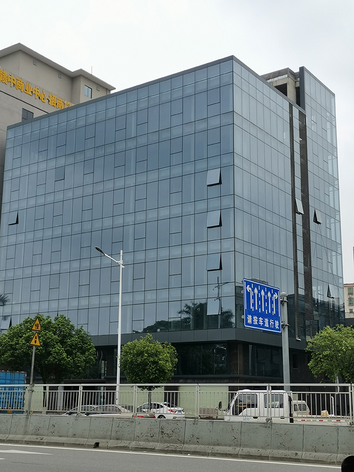 玻璃幕墙包工包料报价多少钱一平方