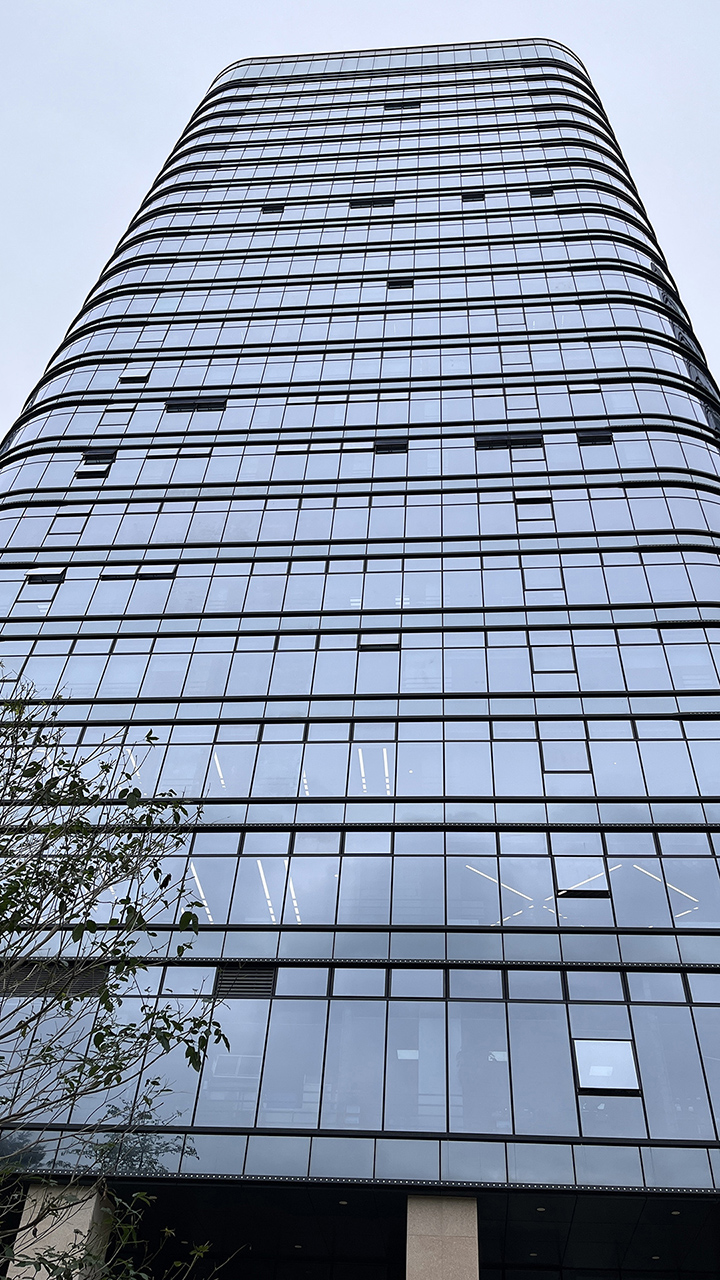 幕墙公司玻璃幕墙包工包料报价哪家更靠谱