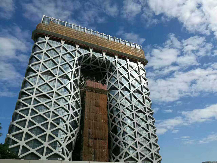 办公楼点式玻璃幕墙设计施工 办公楼点式玻璃幕墙设计施工